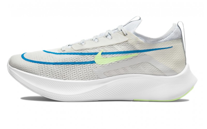 Nike Zoom Fly 4