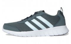 adidas Sweepit