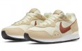 Nike Venture Runner wide