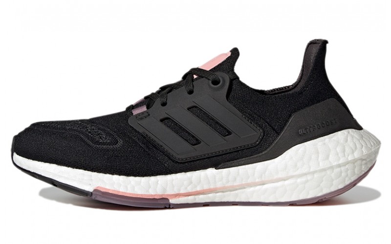 adidas Ultraboost 22