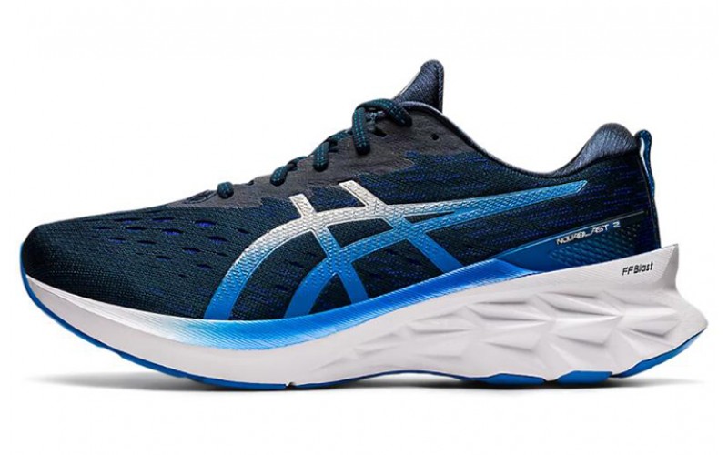 Asics Novablast 2