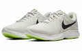 Nike REVOLUTION 4