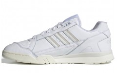 adidas originals A.R.TRAINER