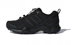 x adidas Terrex Swift R2