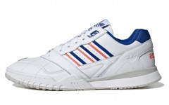 adidas originals A.R.TRAINER