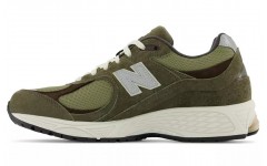 New Balance NB 2002R