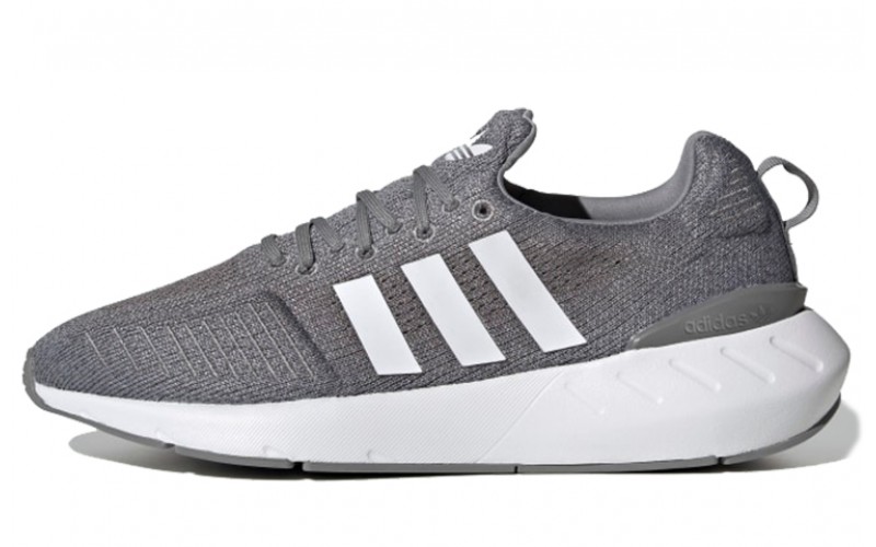 adidas originals Swift Run 22