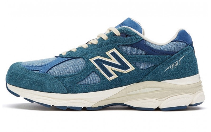 levis x New Balance NB 990 V3