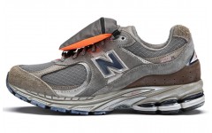 New Balance NB 2002R Pouch