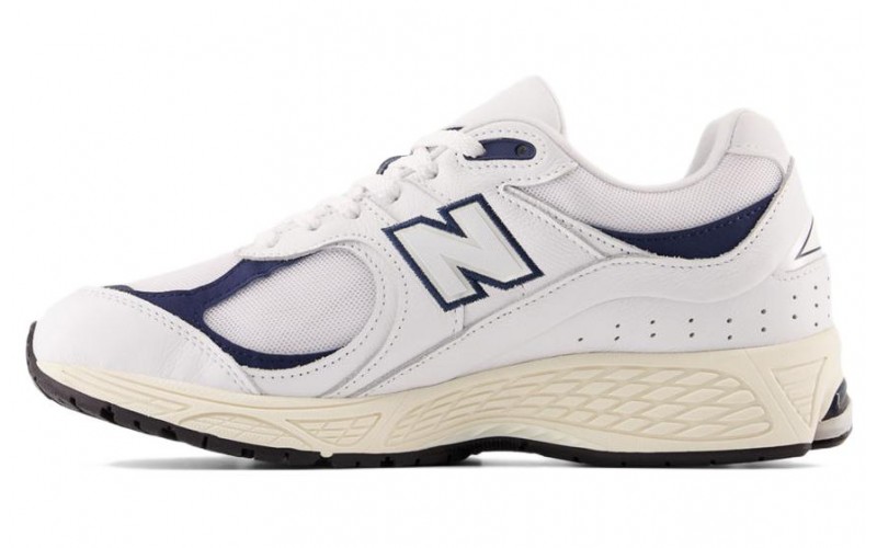 New Balance NB 2002R