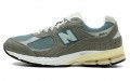 New Balance NB 2002R