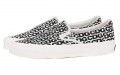 Comme Des Garcons x Vans slip-on