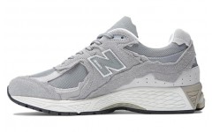 New Balance NB 2002R