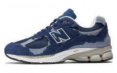 New Balance NB 2002R