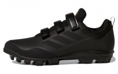 adidas Stabile Point Low Cleats