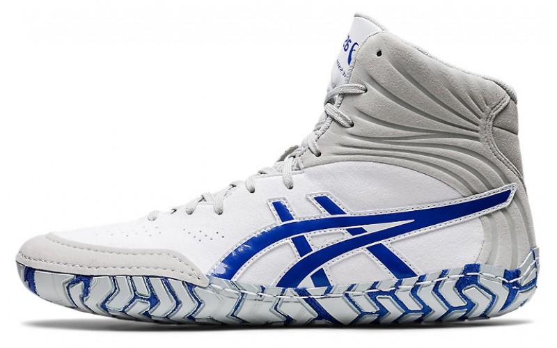 Asics Aggressor 4