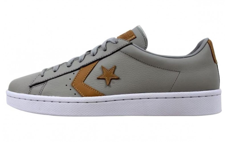 Converse PL 76 Ox