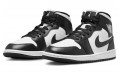 Jordan Air Jordan 1 Mid "Panda"