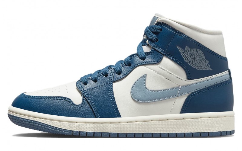 Jordan Air Jordan 1 Mid "Sky J French Blue"