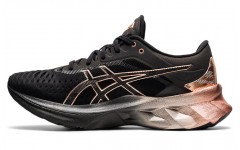 Asics Novablast Platinum