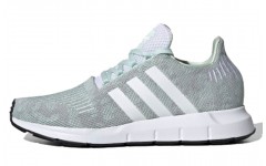 adidas originals Swift Run