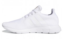 adidas originals Swift Run