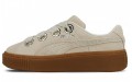 PUMA Suede Platform Kiss