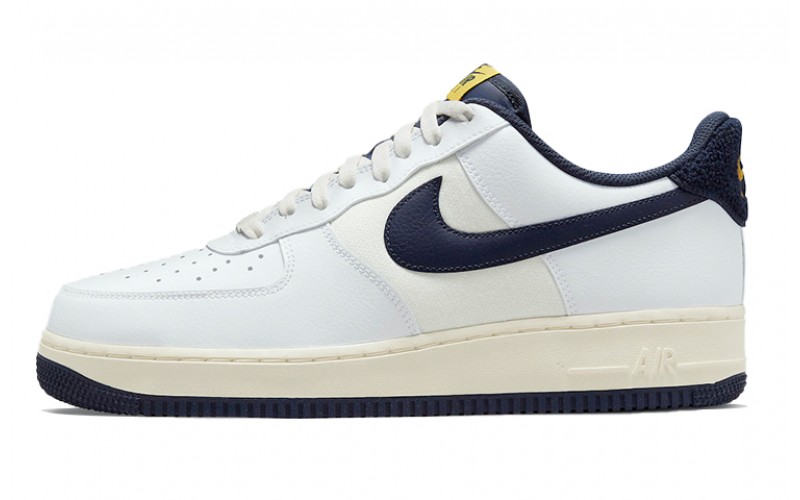 Nike Air Force 1 Low '07 LV8