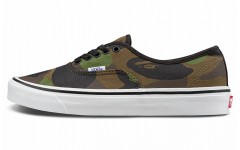 A BATHING APE x Vans Authentic 44 DX