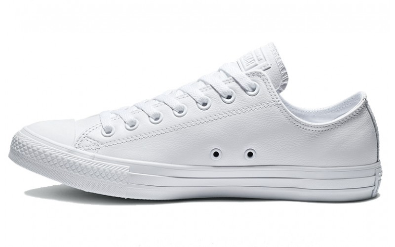 Converse Chuck Taylor All Star Leather Low Top