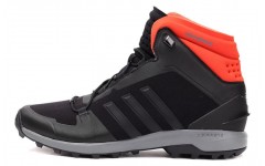 adidas Climaheat Fastshell Mid