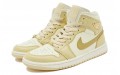 Jordan Air Jordan 1 Mid WMNS "Pale Vanilla"