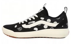 Vans UltraRange Polka V-dot