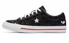 CHIARA FERRAGNI x Converse One Star